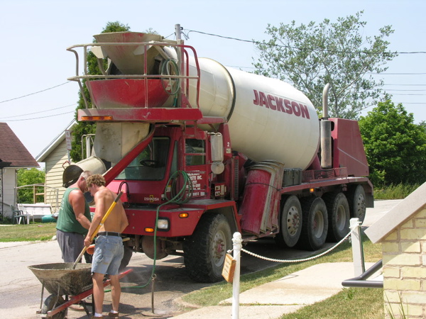images/Oil_House/8 - Jackson Concrete.jpg